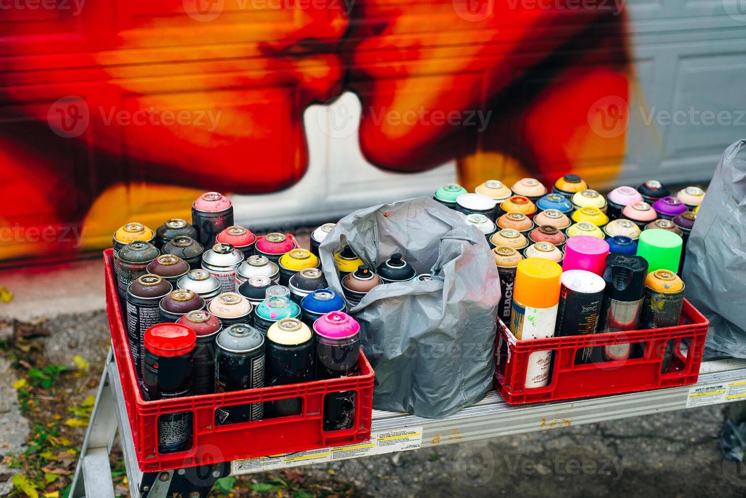 Spray paint dispenser in different colors in toronto. photo