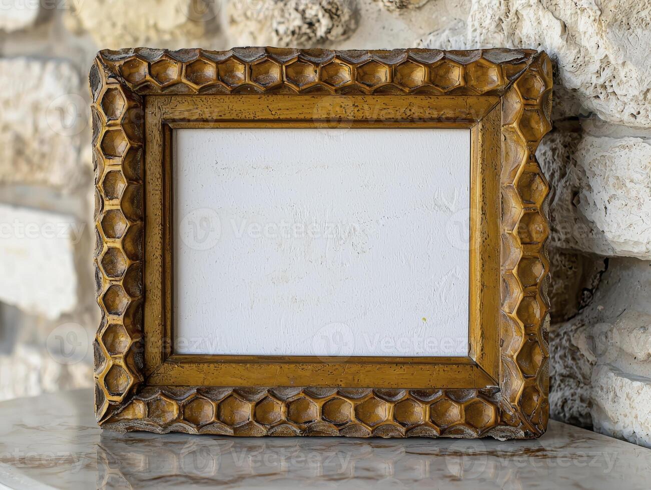Elevate Your Memories Antique Gold Picture Frame with Intricate Details A Perfect Blend of Vintage Charm and Modern Elegance Capture and Showcase Your Cherished Moments with this Exquisite photo