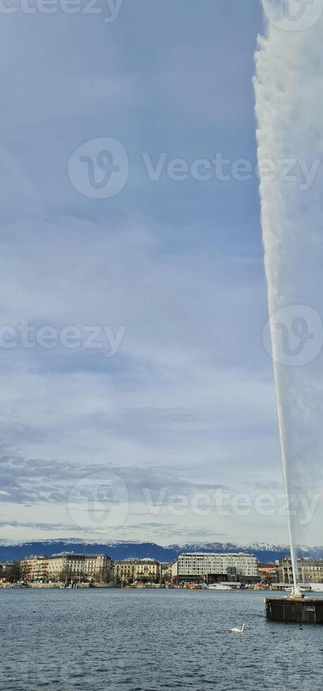 High fountain in Geneva city photo
