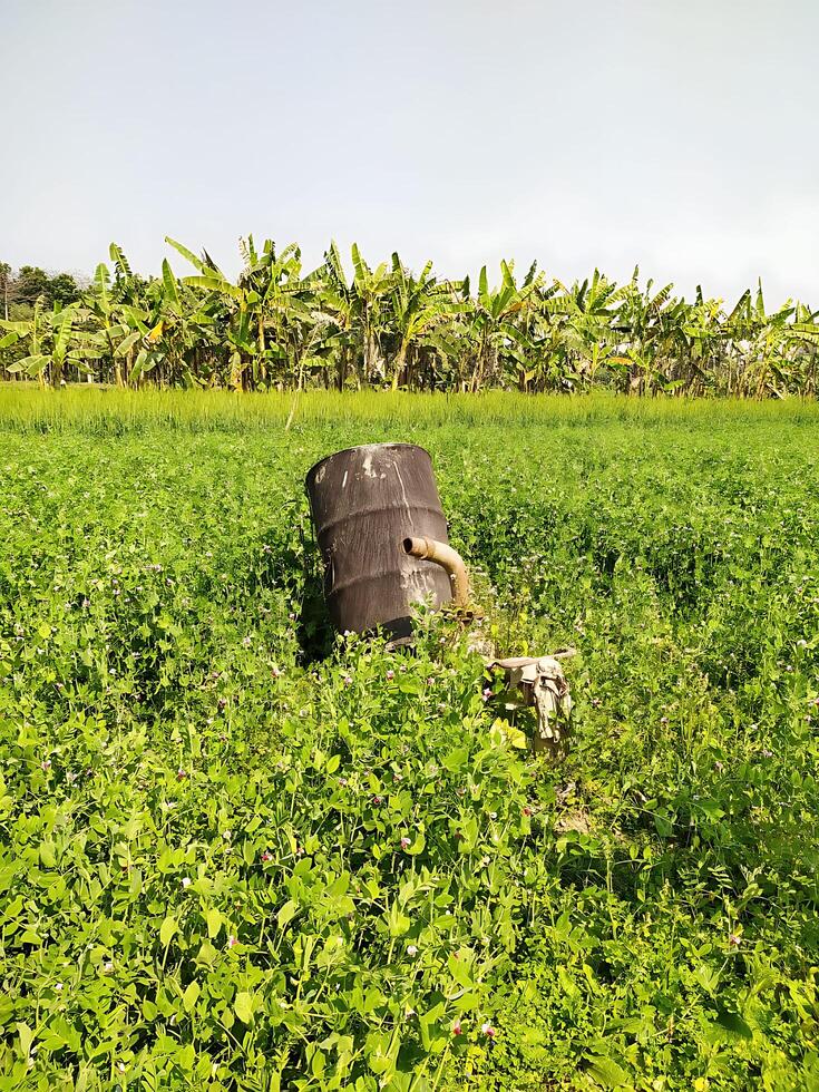 old water pump machine photo