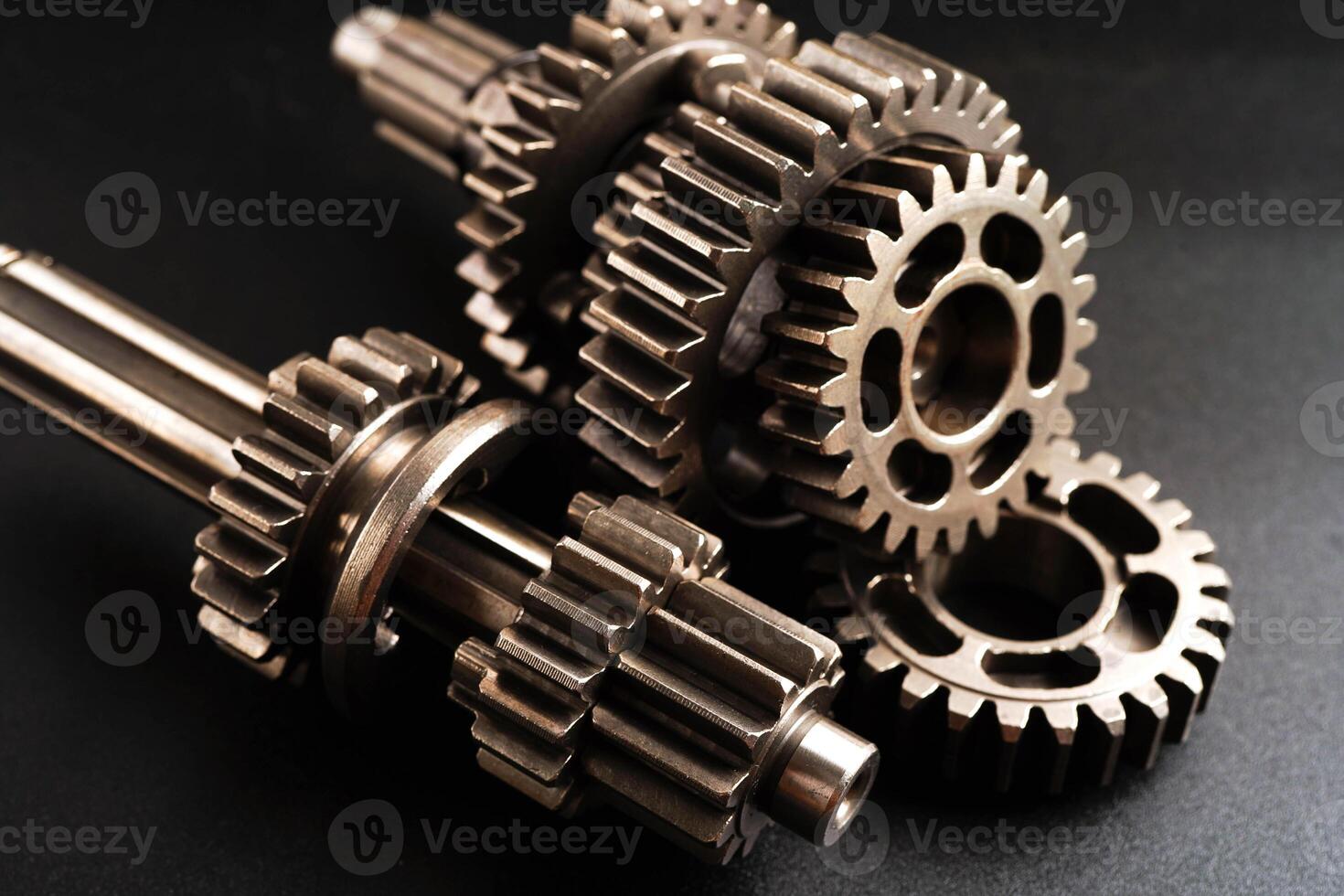 Metal gear wheel engine car and bike, me photo