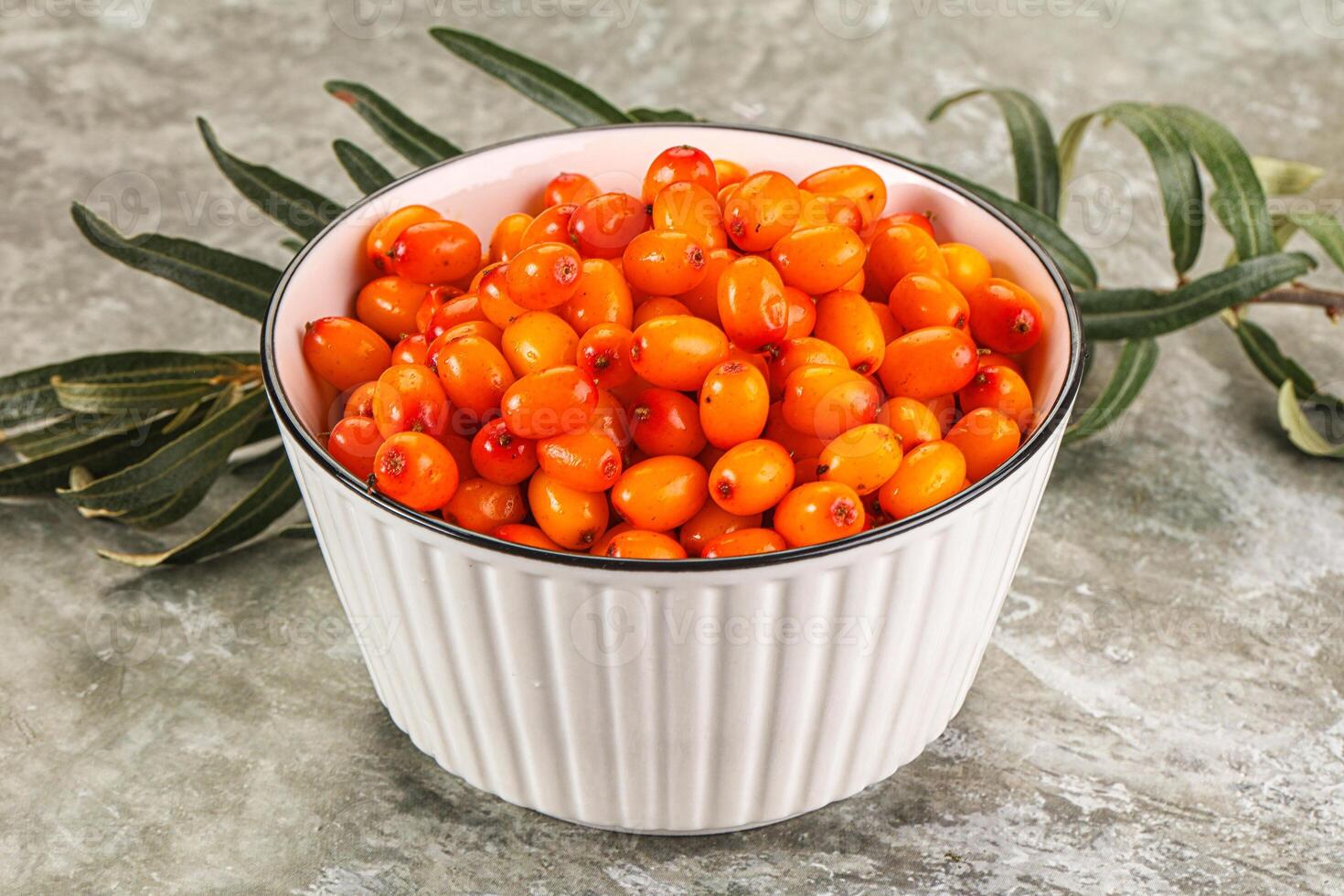 A bowl of oranges photo