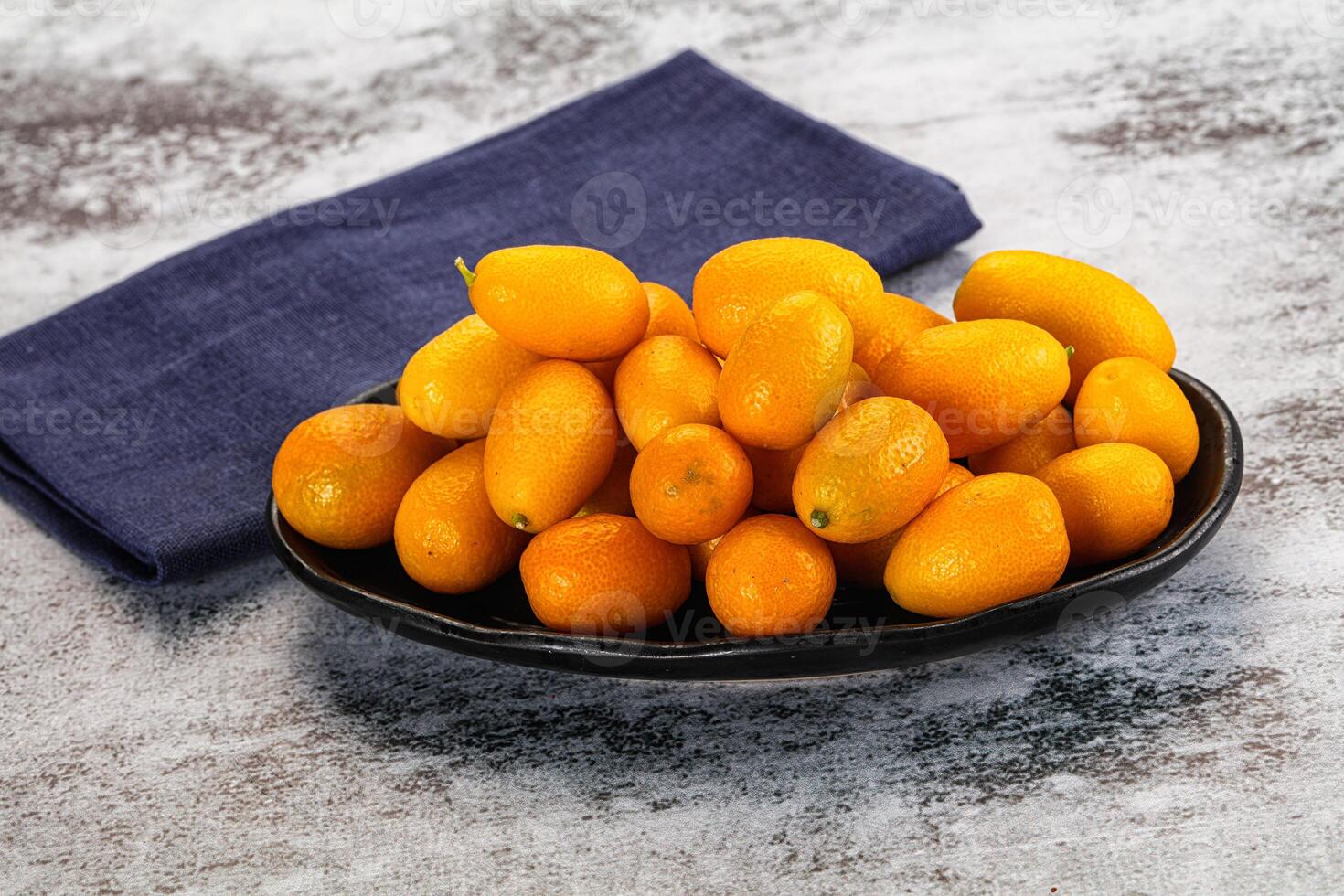 A bowl of oranges photo