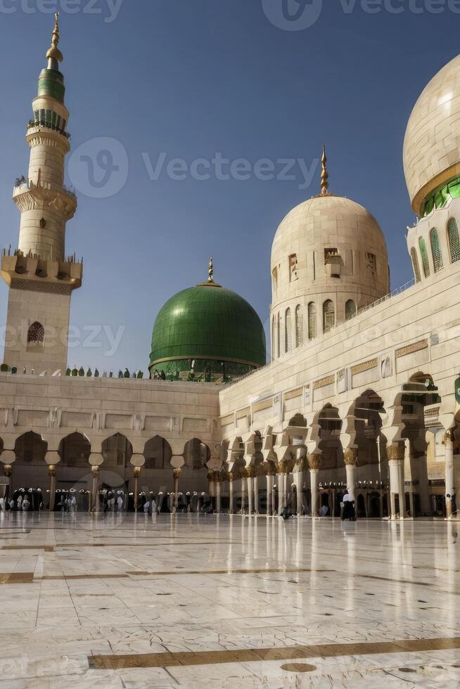 Masjid Nabawi Courtyard View with Minaret and Green Dome Architecture photo