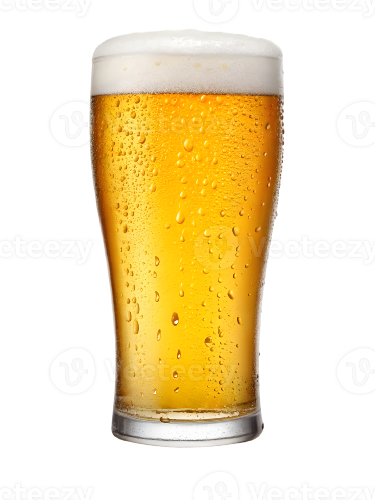 Refreshing pint of light beer with condensation. png