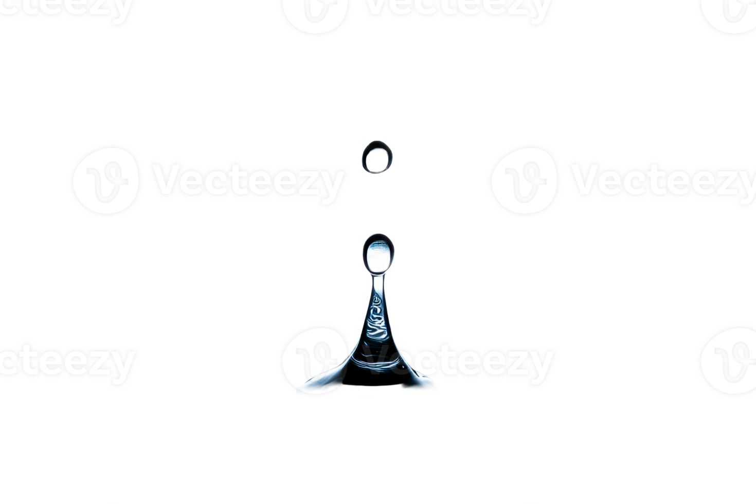 Water drop collision creates crown shape, isolated, cut out transparent png