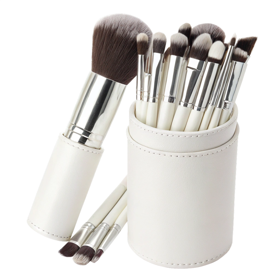 Elegant makeup brush set png