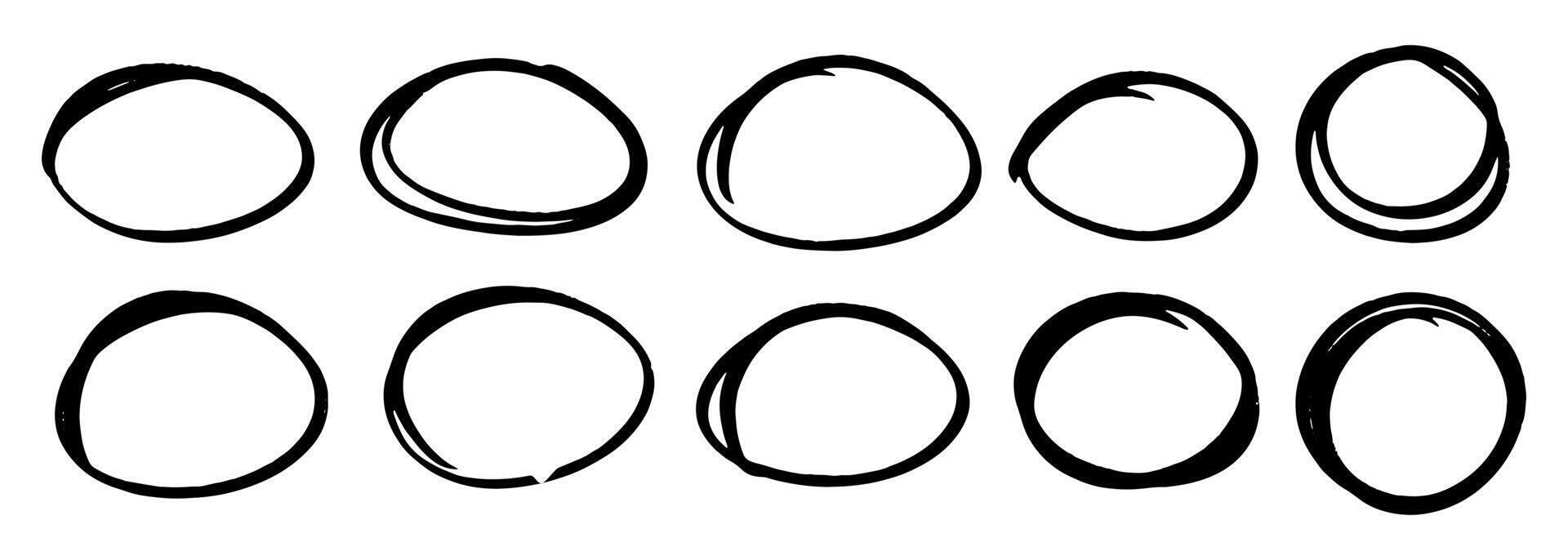 Doodle oval. Hand-drawn ellipse, round grunge frame and circled doodle isolated icon set on white. vector