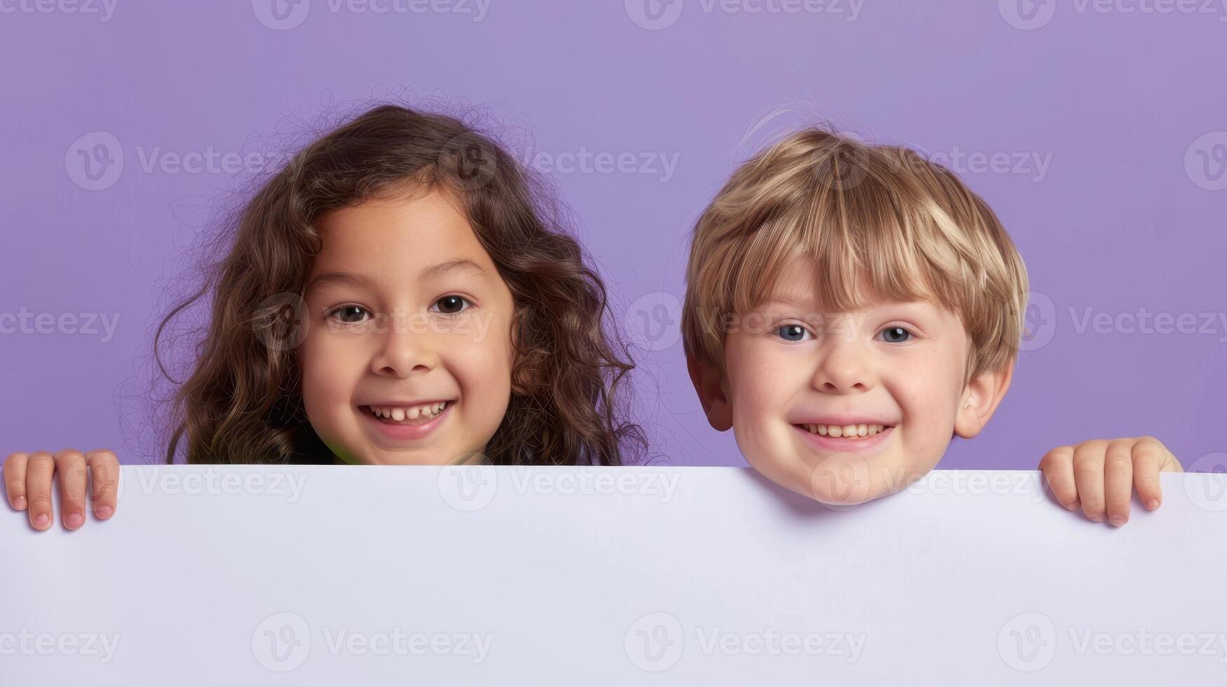 The smiling kids heads photo