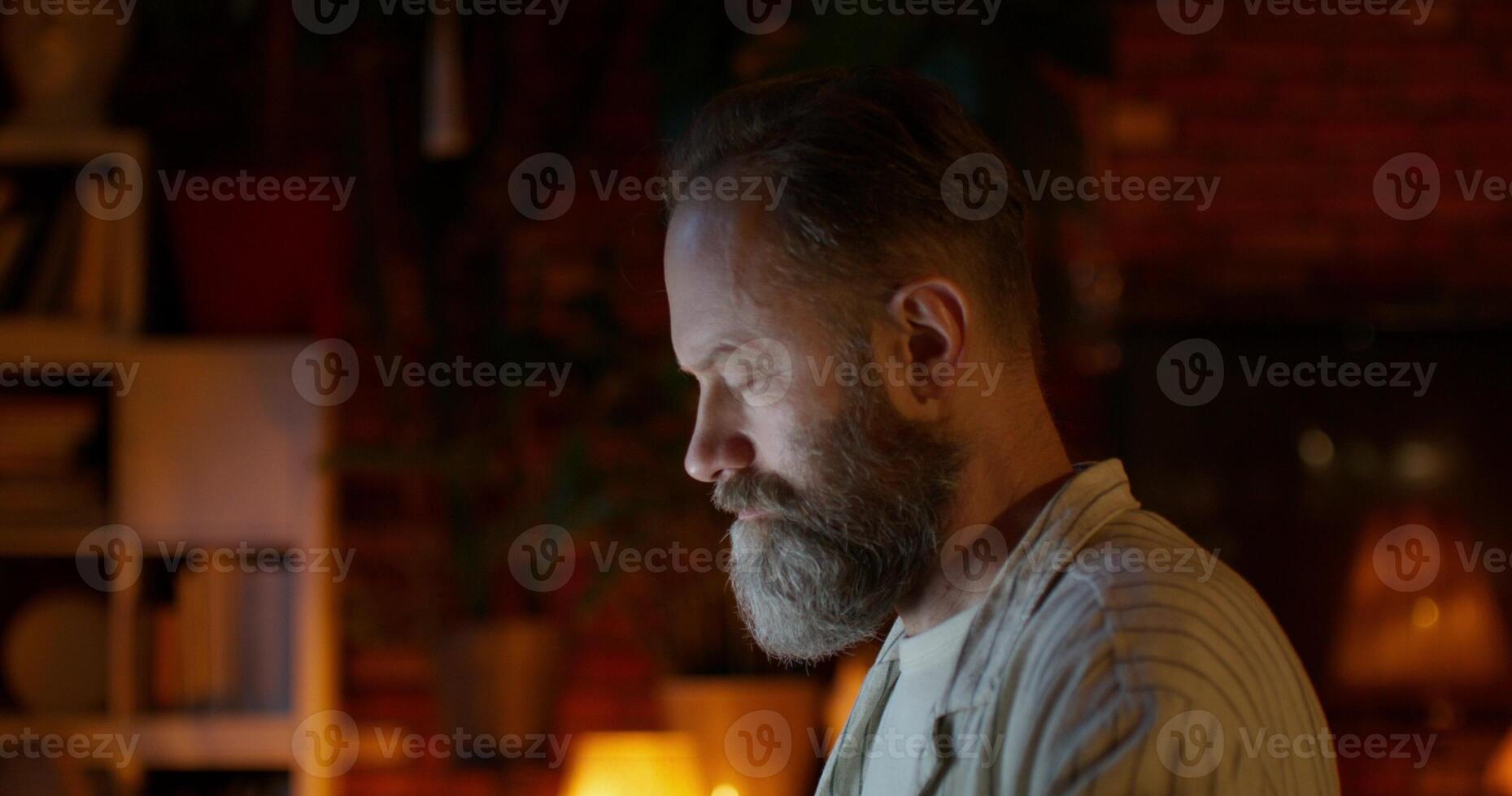The concentrated man's face photo