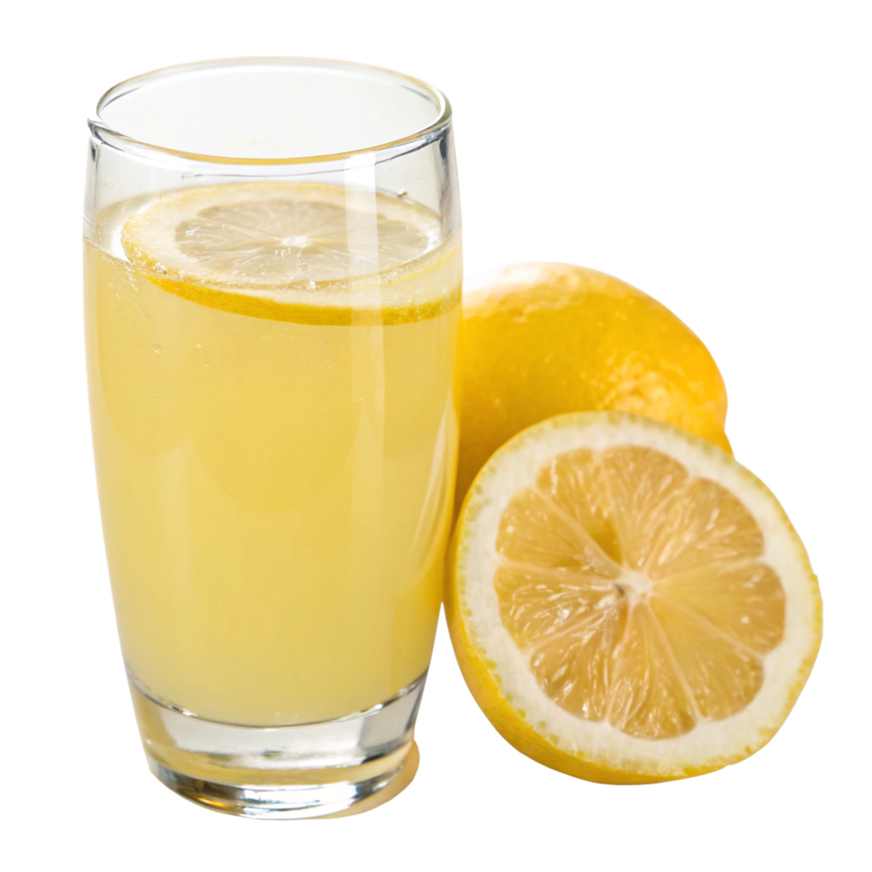 Refreshing Homemade Lemonade with Lemon Slices in a Glass png