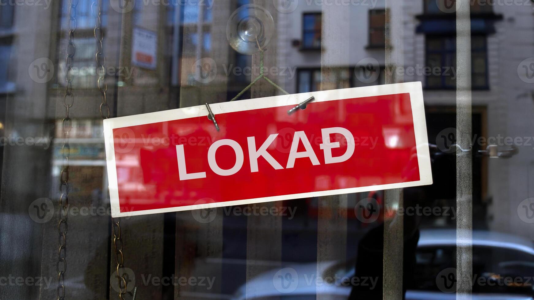 closed sign in Icelandic photo
