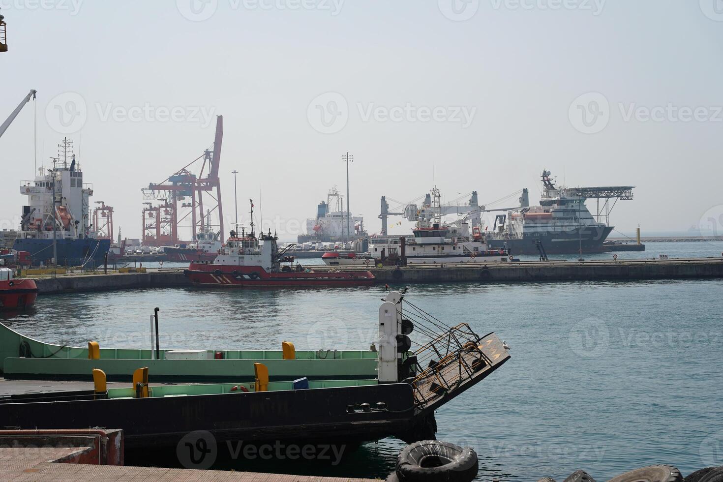 View of a ship port photo