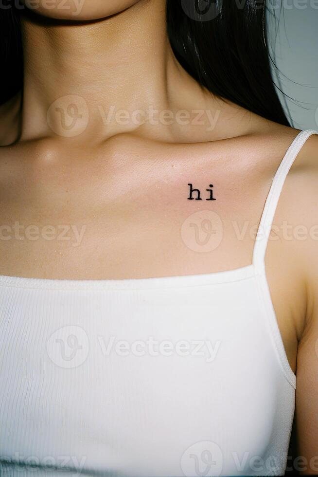Design Simple Hi Tattoo on Collarbone Area - 1 photo