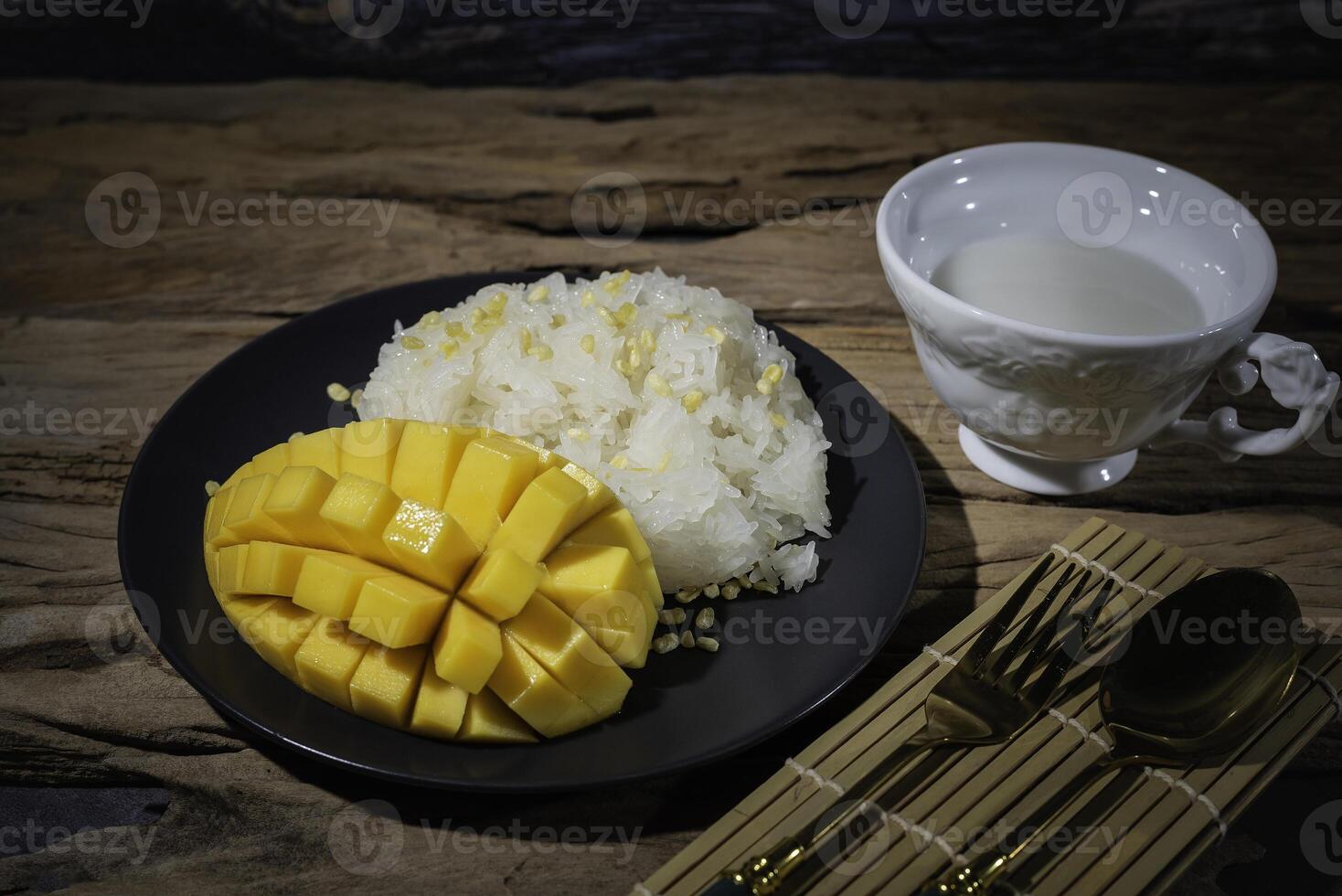 Street food, Mango sticky rice, Thai food photo