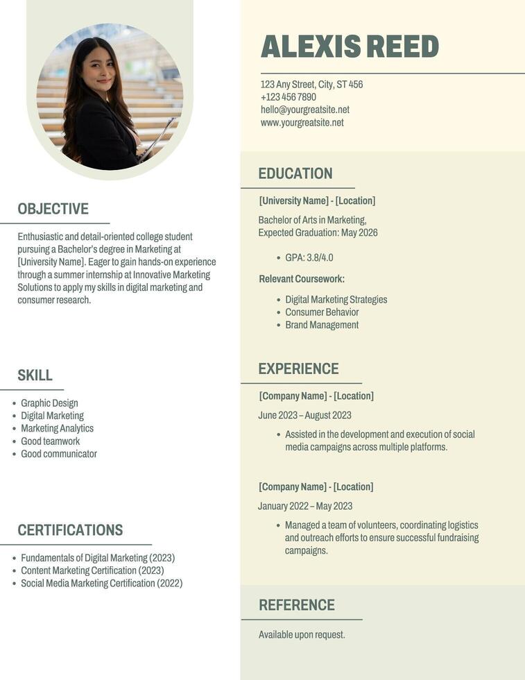 Lime Green Internship Resume template