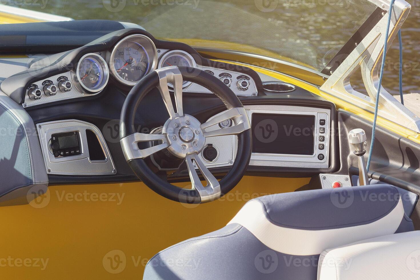 The helm and the dashboard of the lifting yacht photo