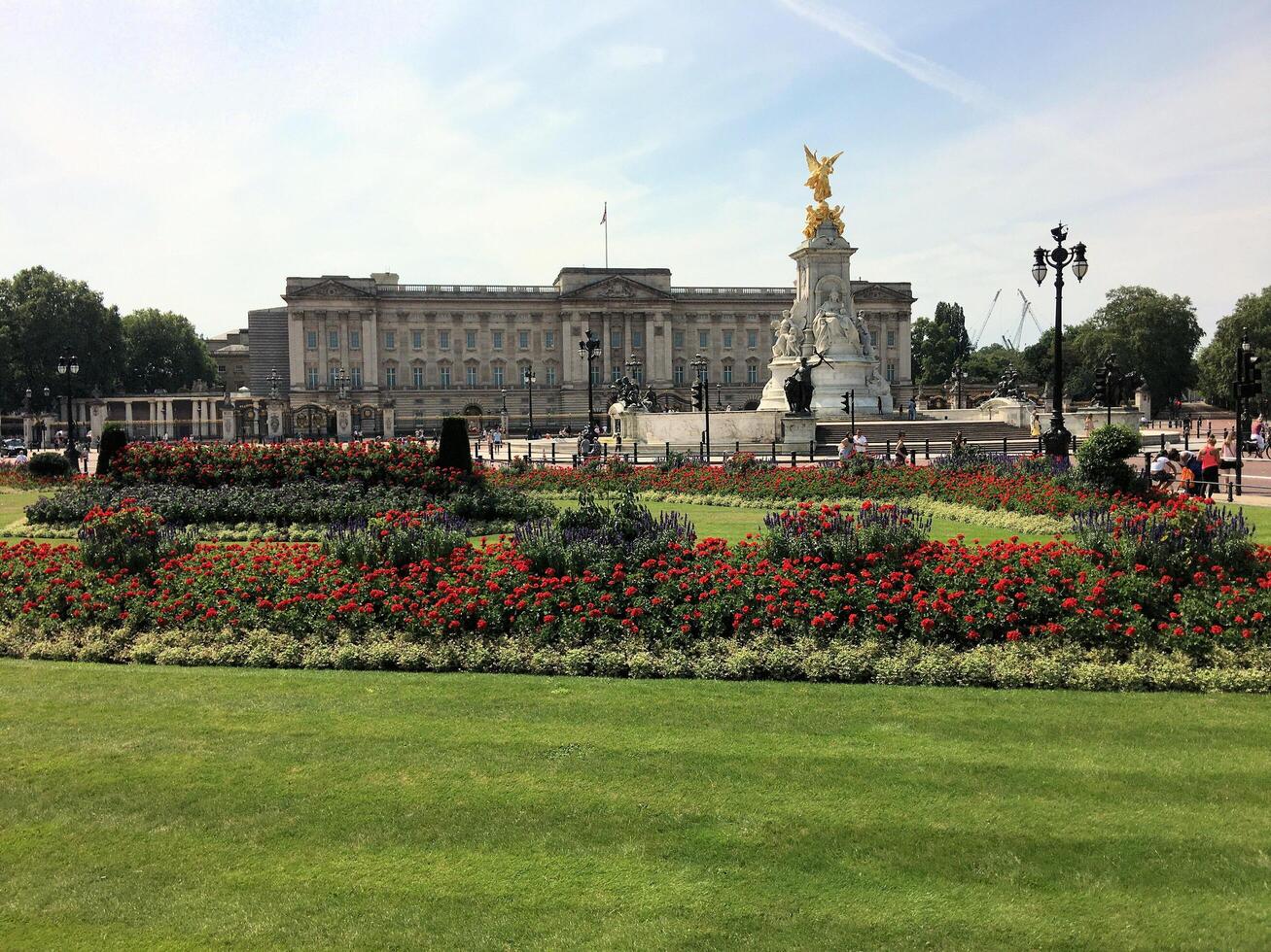 A view of Buckingham Palace in London in July 2023 in the sunshine photo