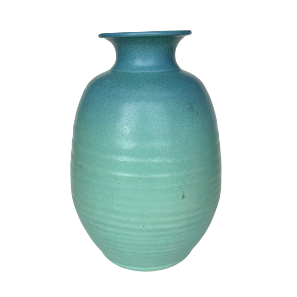 Small Blue Turned Vase png