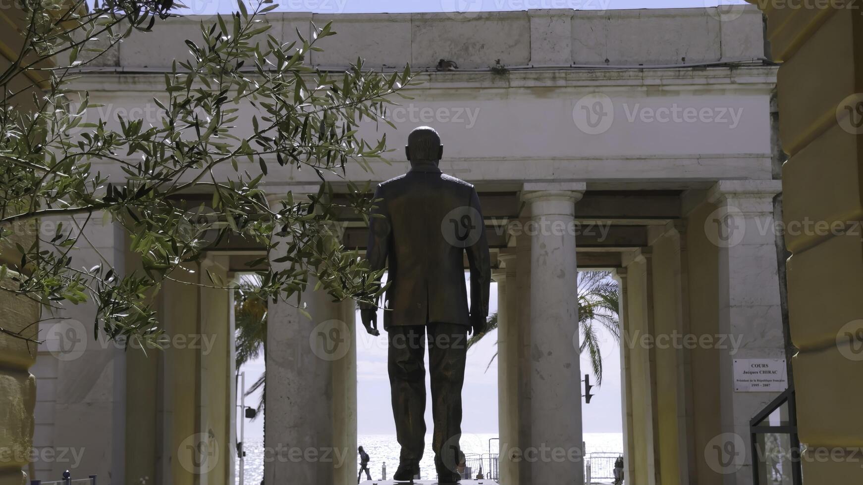 Bronze statue of sandro pertini overlooking the ligurian sea in savona. Action photo
