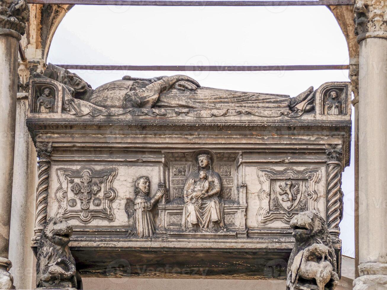 Santa anastasia basilc church in verona italy detail photo