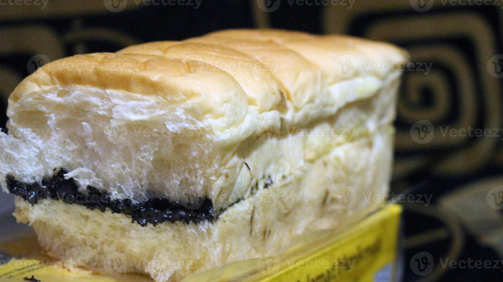 18. Torn bread filled with chocolate and cheese photo