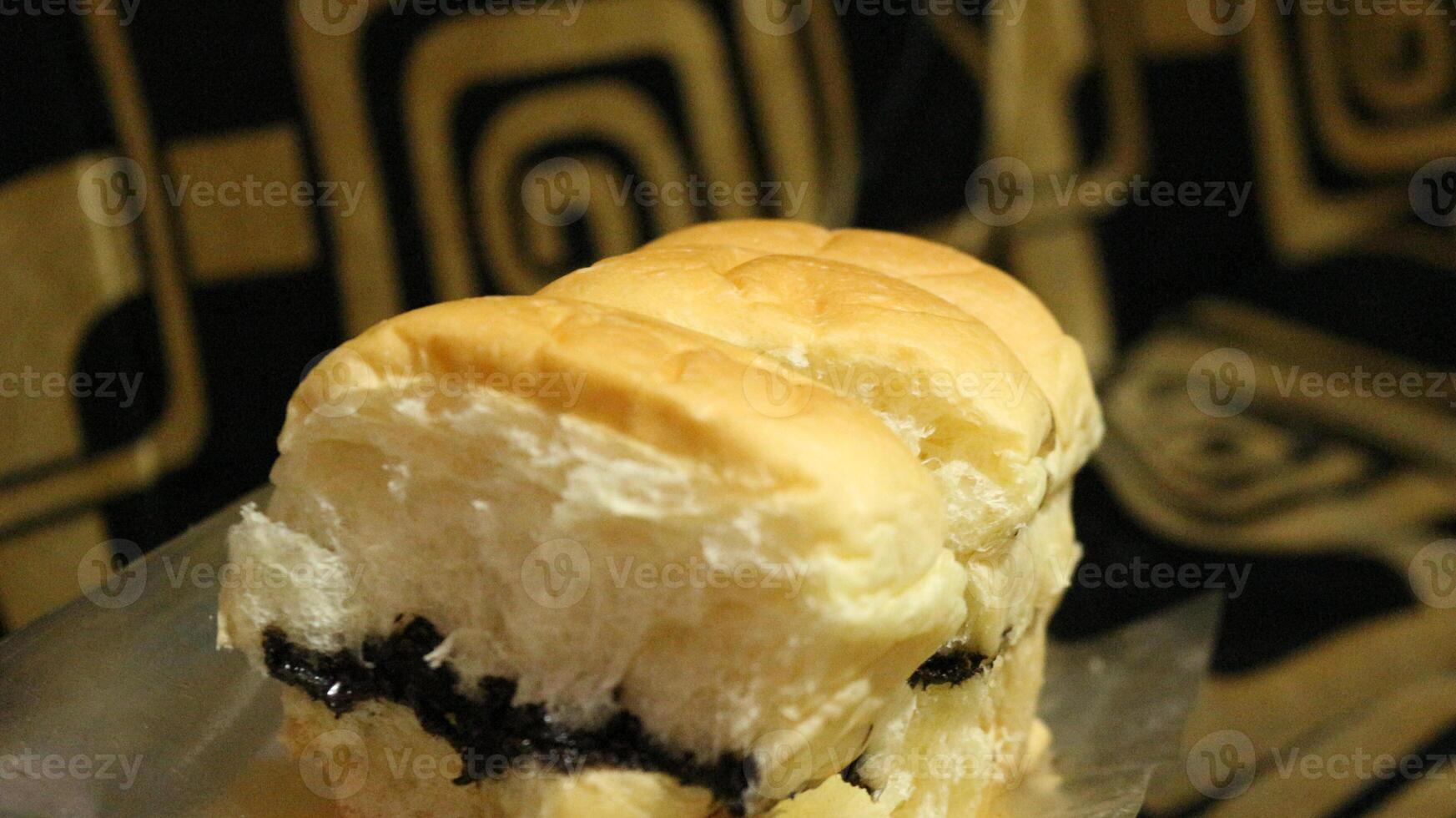 8. Torn bread filled with chocolate and cheese photo