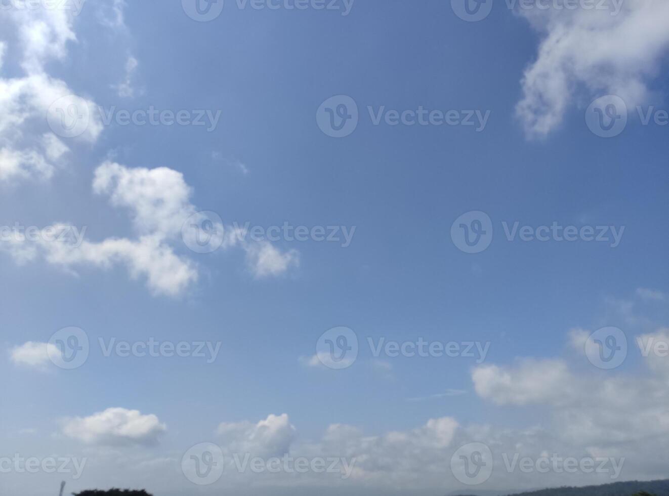 A beautiful photo of the sky when the weather is clear