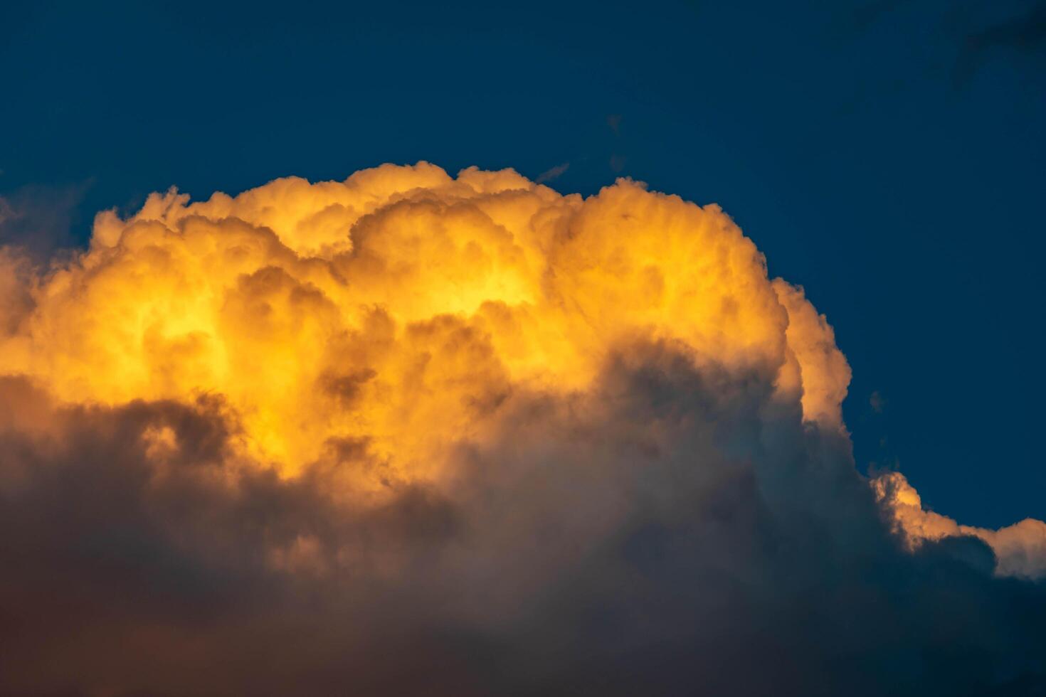 Multicolored sky with clouds and dramatic lighting contrast collors photo