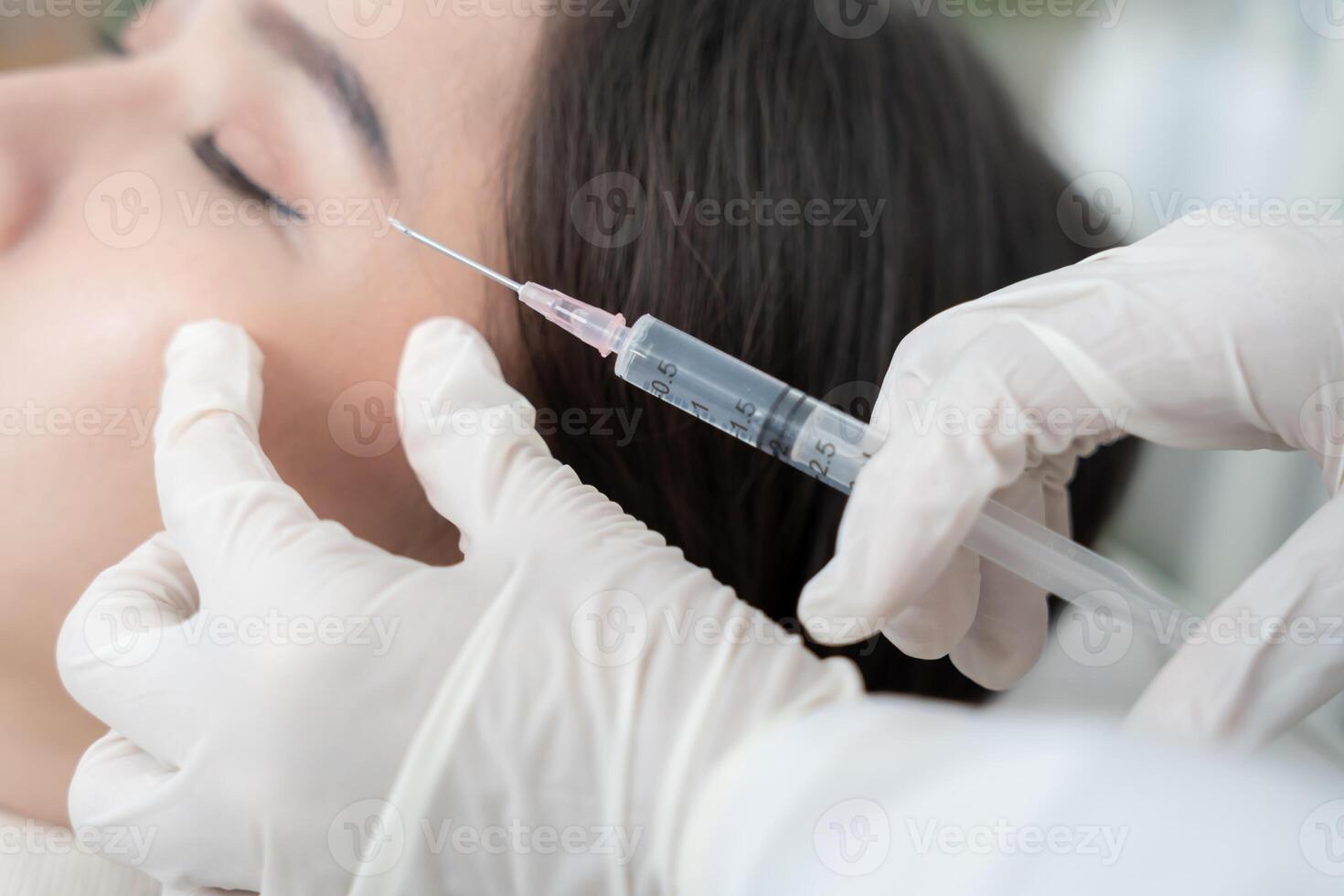 surgery, skin whitening injection, filler injection, Skin reface, beautiful Asian girls receive beauty treatments at beauty clinic, skincare, pore rejuvenation, wrinkle, baby face photo