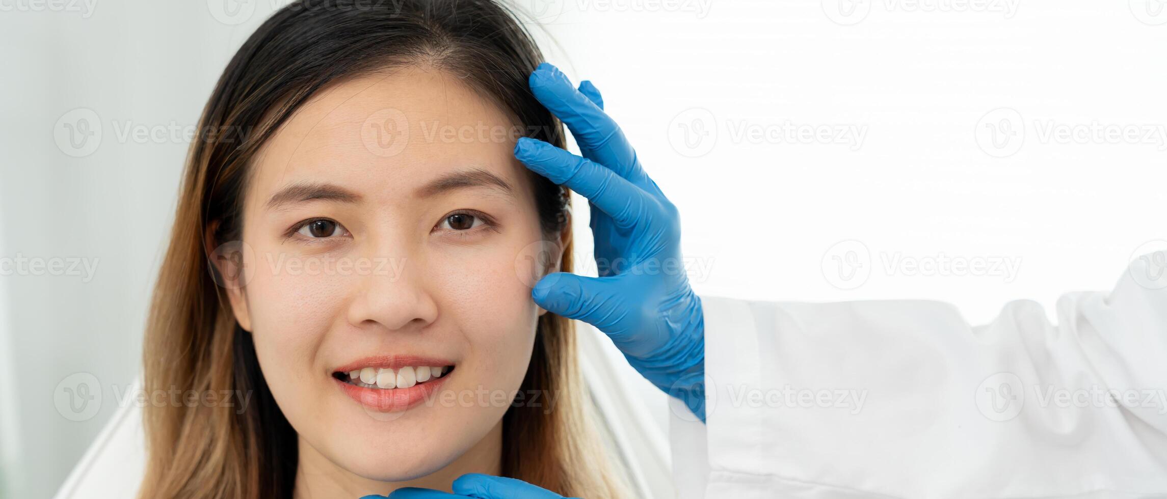 beauty woman smile and happy after surgery, Cosmetic surgery, skin whitening injection, filler injection, Skin reface, beautiful Asian girls receive beauty treatments at beauty clinic photo