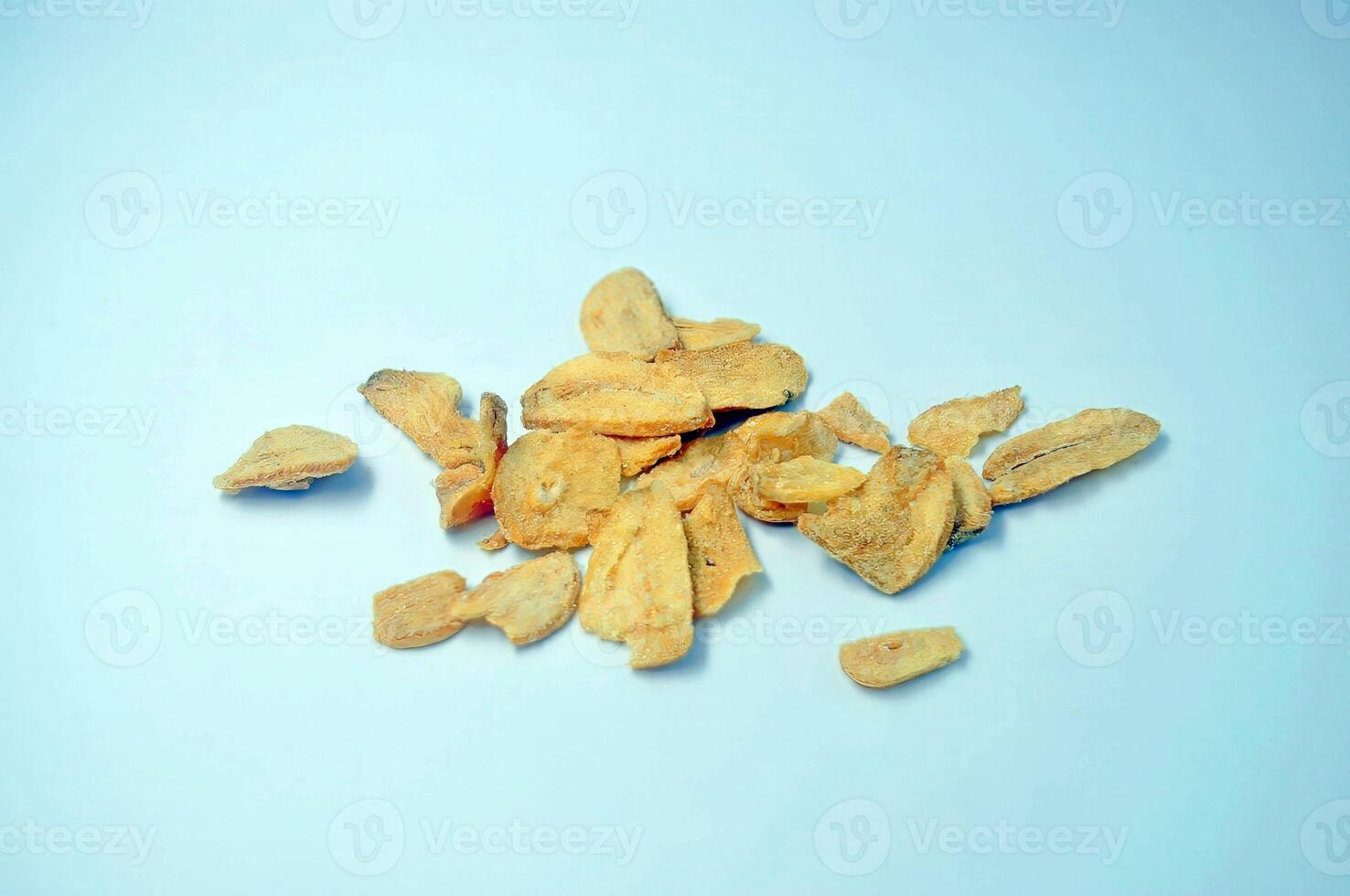 Assorted dried ginger roots ideal for culinary, health, and herbal applications in food and supplement industries. photo