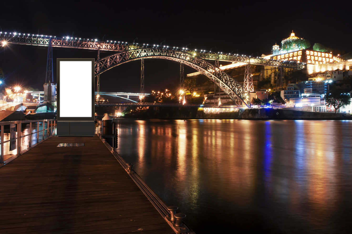 Porto Night Mockup psd