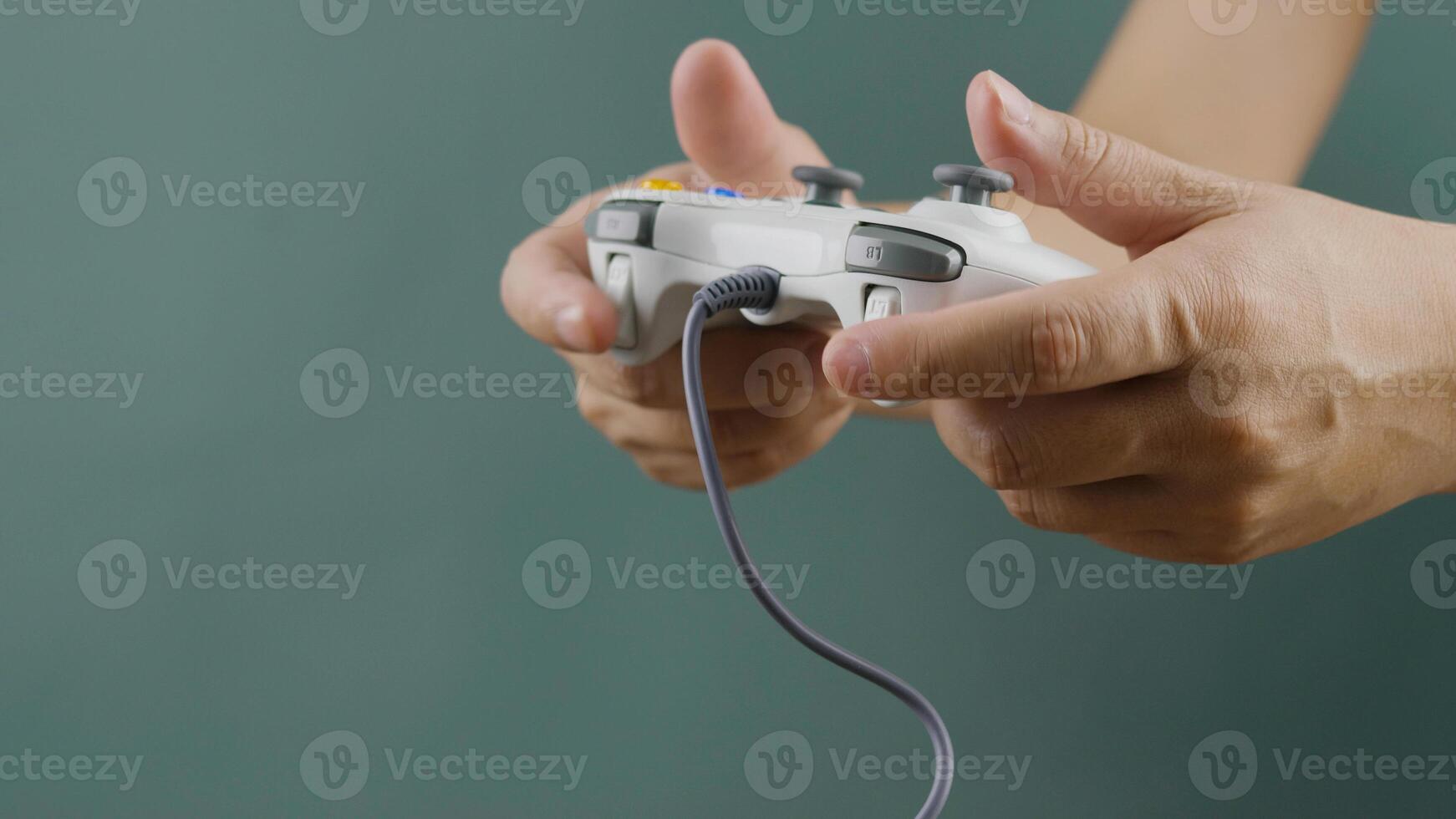 Gaming, self-control and command photo