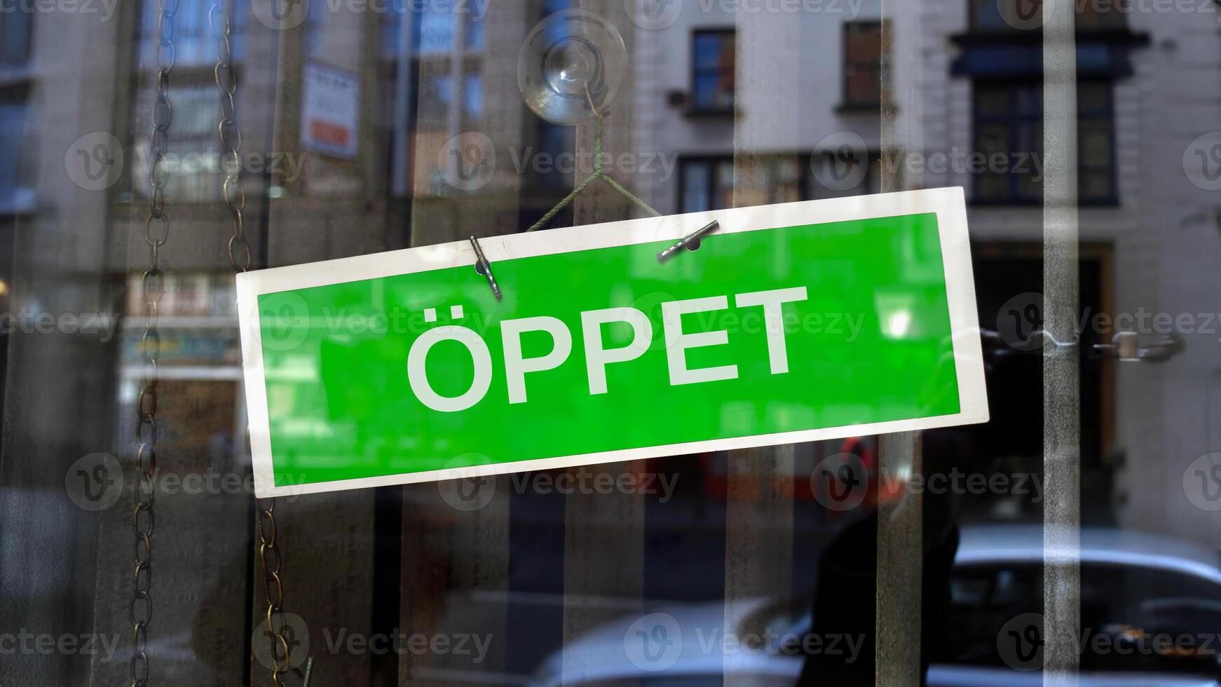 open sign in Swedish photo