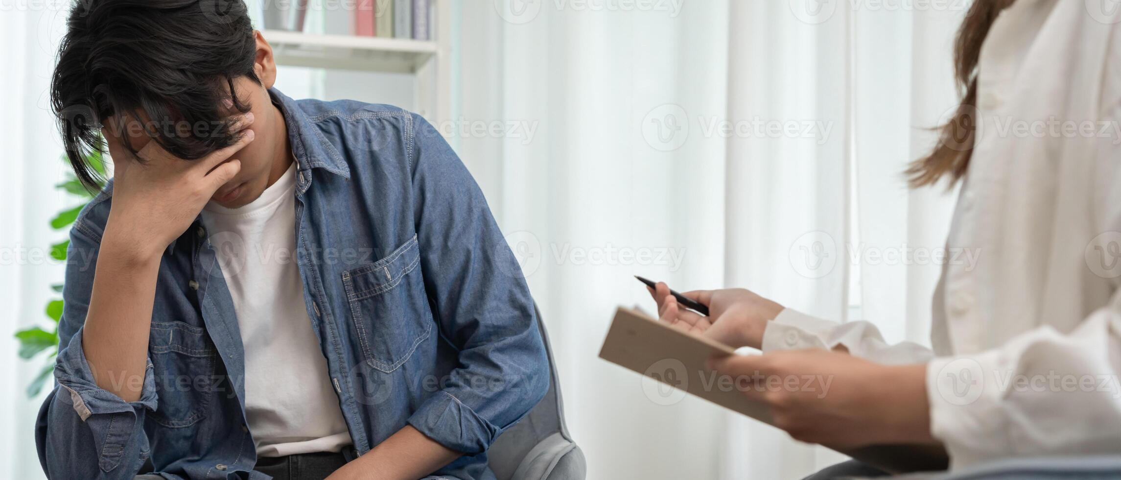 mental health problems is consulting. psychiatrist is record the patient's condition for treatment. encouragement, love and family problem, bipolar , depression patient, protect suicide photo