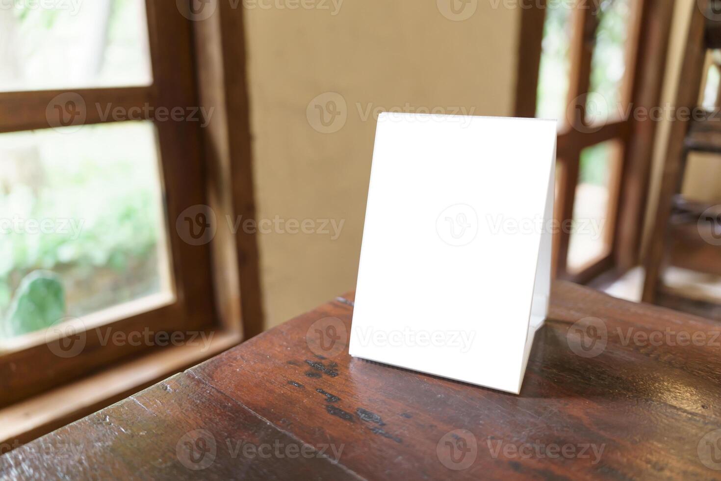 a white square on a table photo