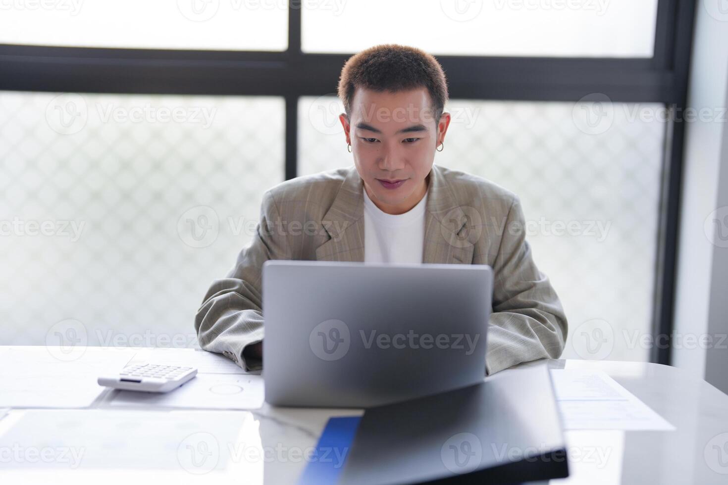 Business man working using laptop computer Hands typing keyboard. Professional investor working start up project. business planning in office. Technology business. photo