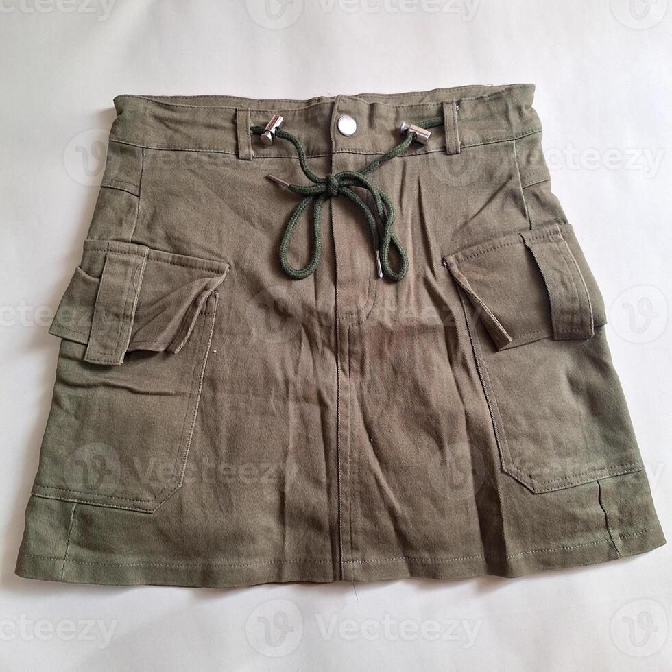 Army green skirt with pockets and drawstring front photo