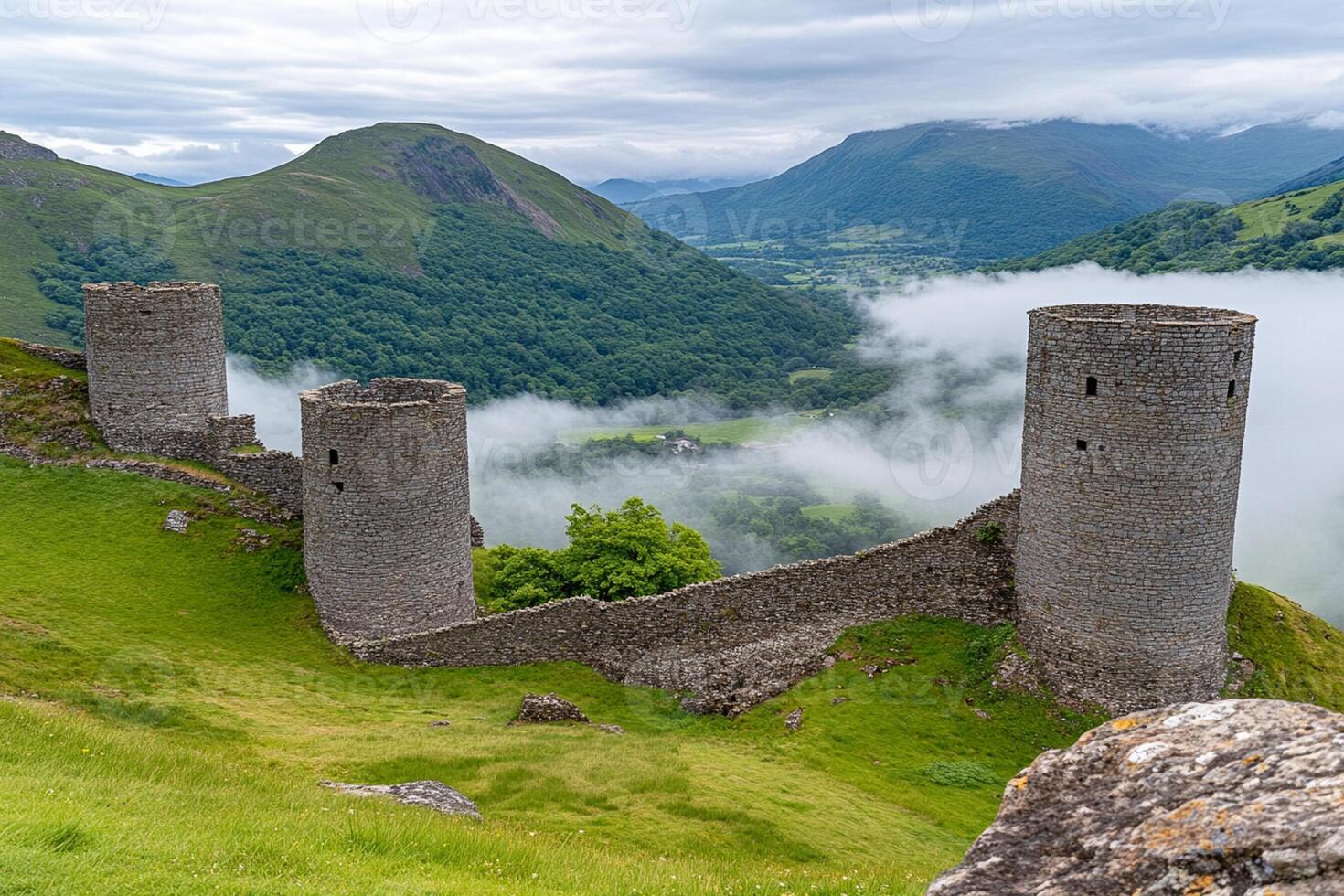 A large stone wall photo