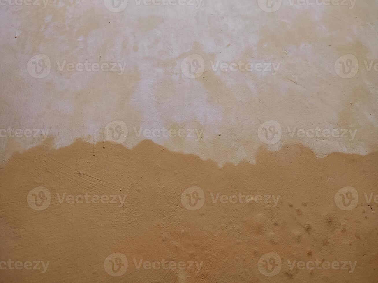 a wall with a brown paint on it photo
