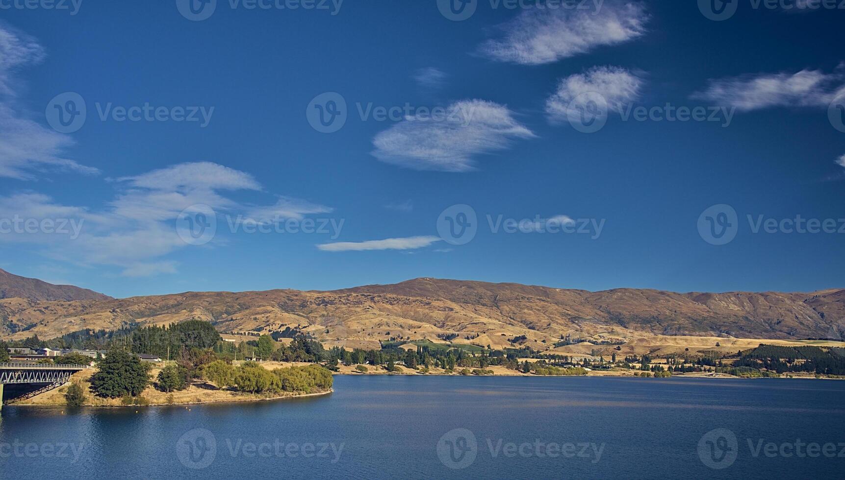 sunny day at Lake Dunstan, Cromwell photo