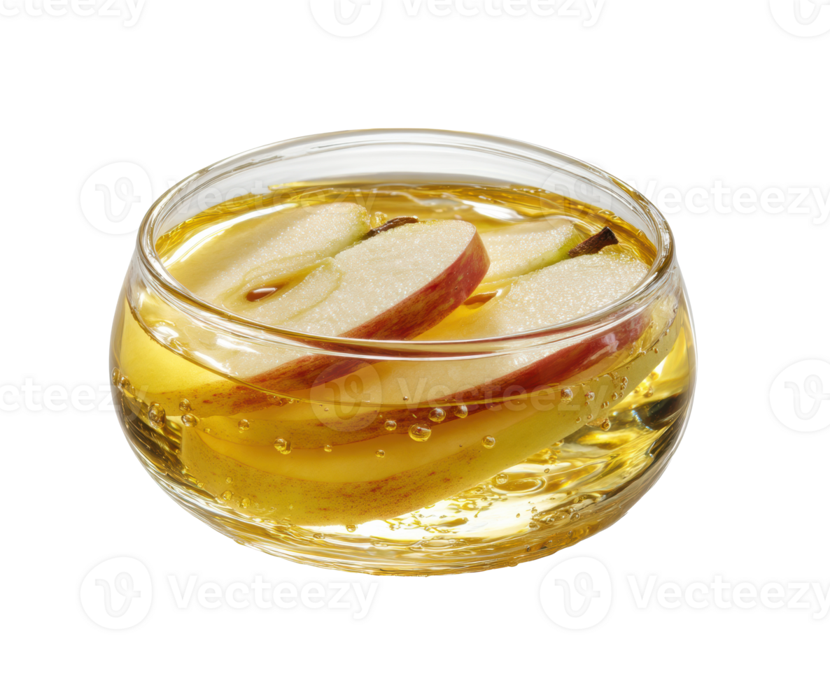 Refreshing apple cider drink with sliced apples for a cozy gathering png
