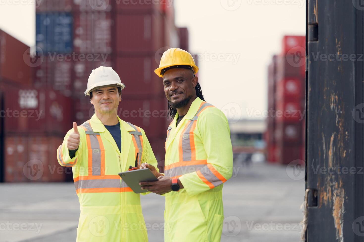 Engineers and technicians supervise and inspect the delivery of containers at container manufacturing and storage site,102 photo