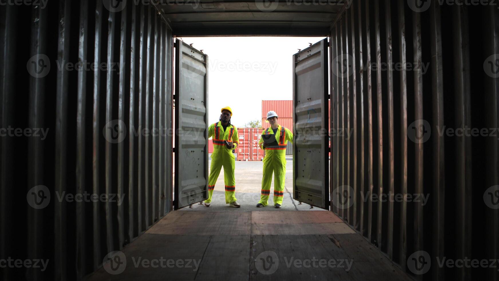 Engineers and technicians inspect the inside of containers and order repairs at the container manufacturing and storage site,91 photo