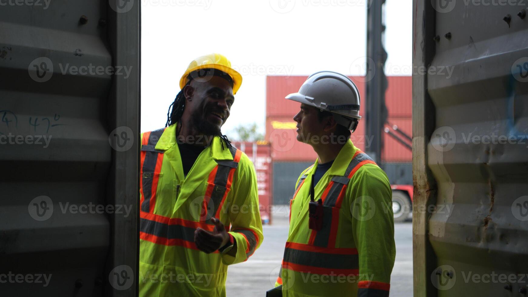 Engineers and technicians inspect the inside of containers and order repairs at the container manufacturing and storage site,55 photo