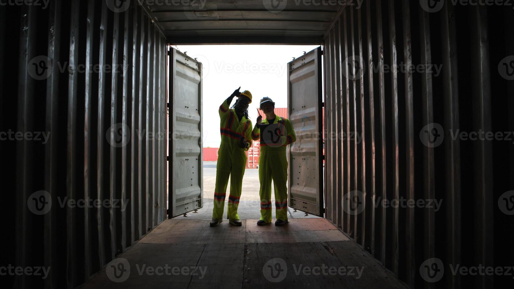 Engineers and technicians inspect the inside of containers and order repairs at the container manufacturing and storage site,25 photo