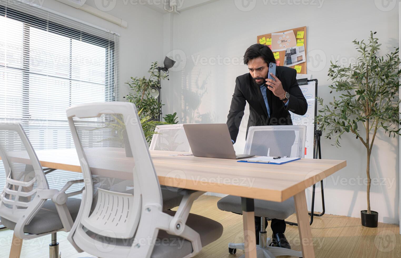 Boss have prepare before meeting to check on progress of business project,259 photo