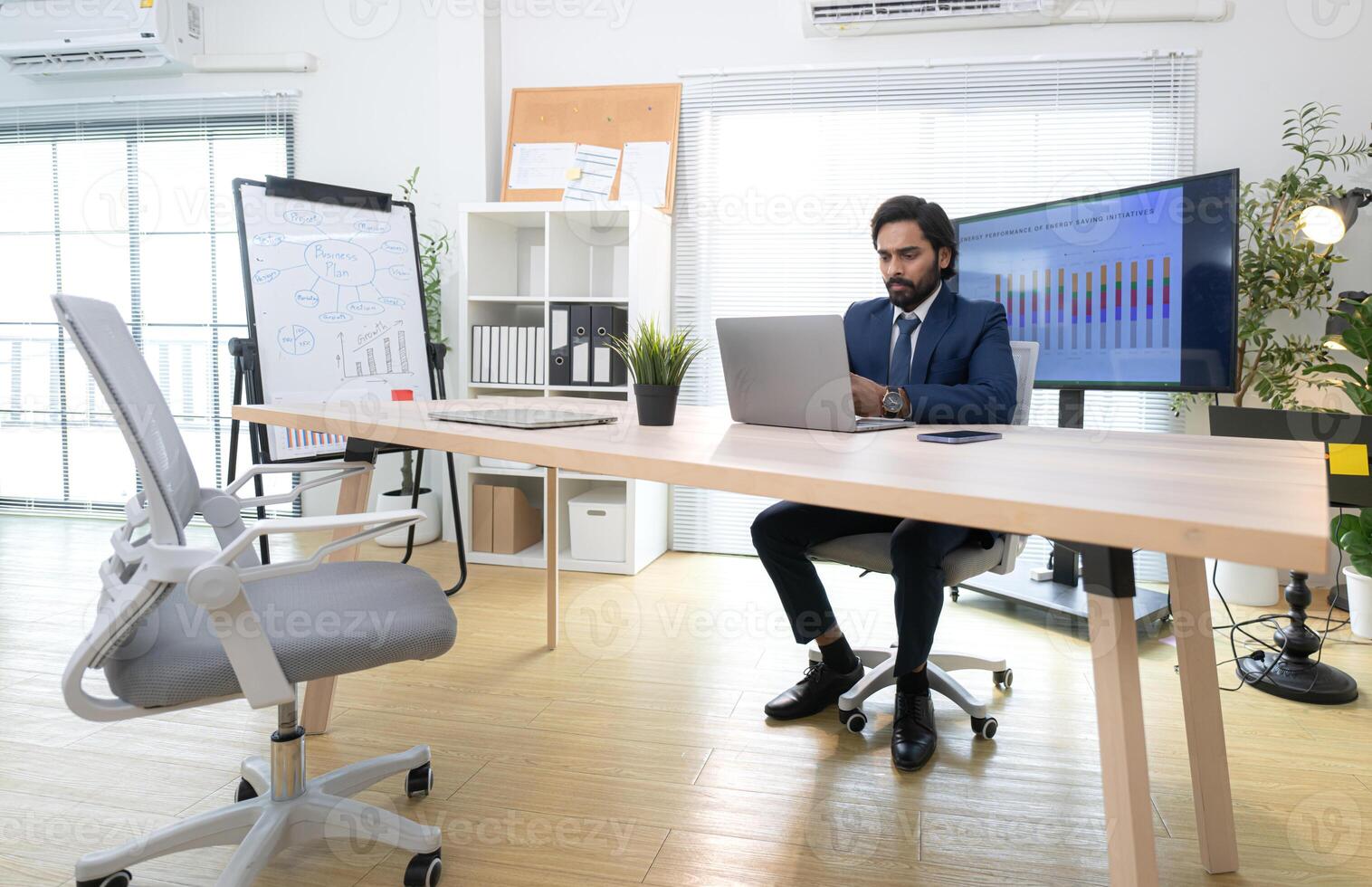 In a contemporary office, boss have prepare before meeting to check on progress,93 photo