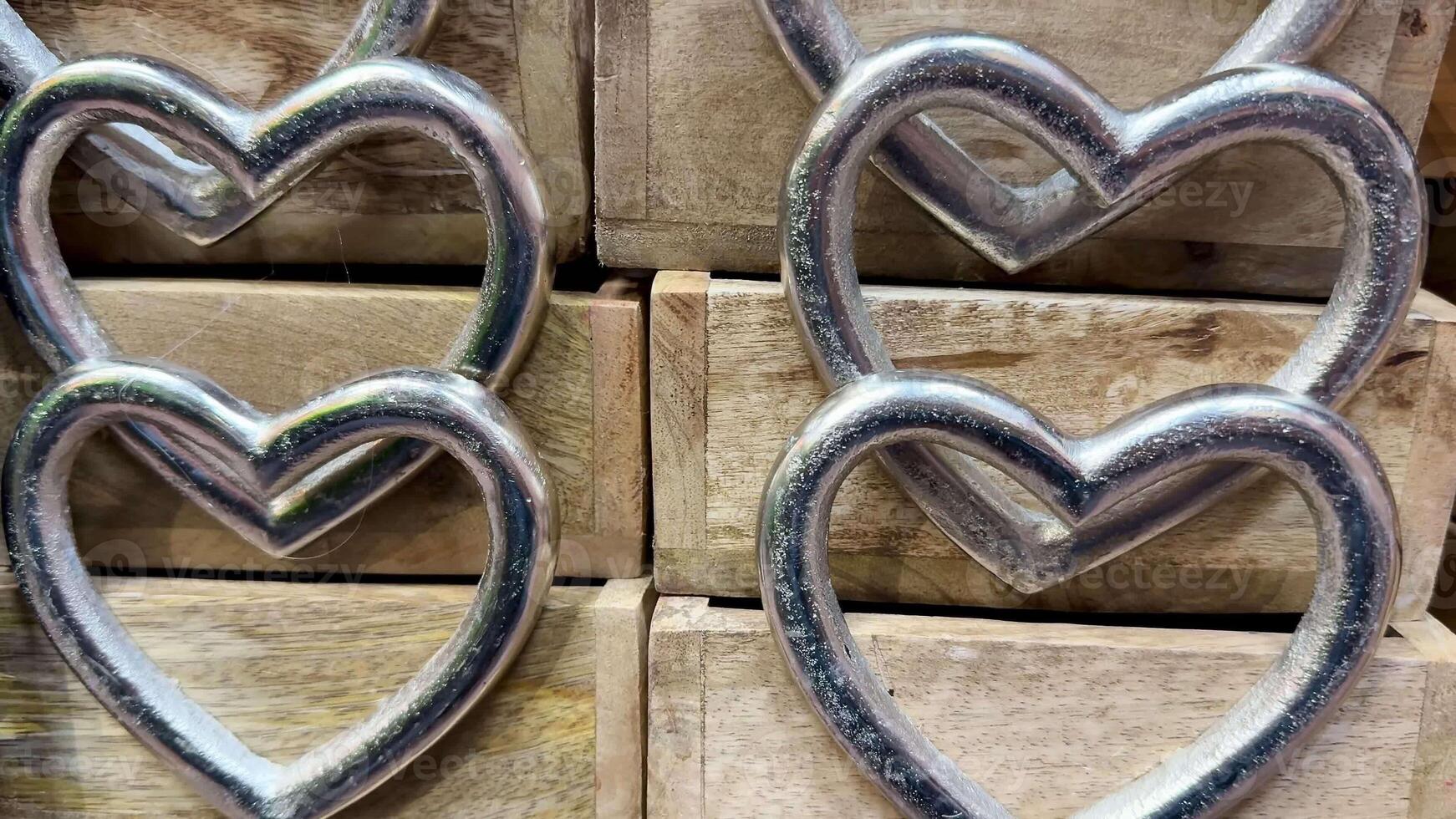These stylish heartshaped metal embellishments are truly perfect for a wide variety of decorations and crafts photo